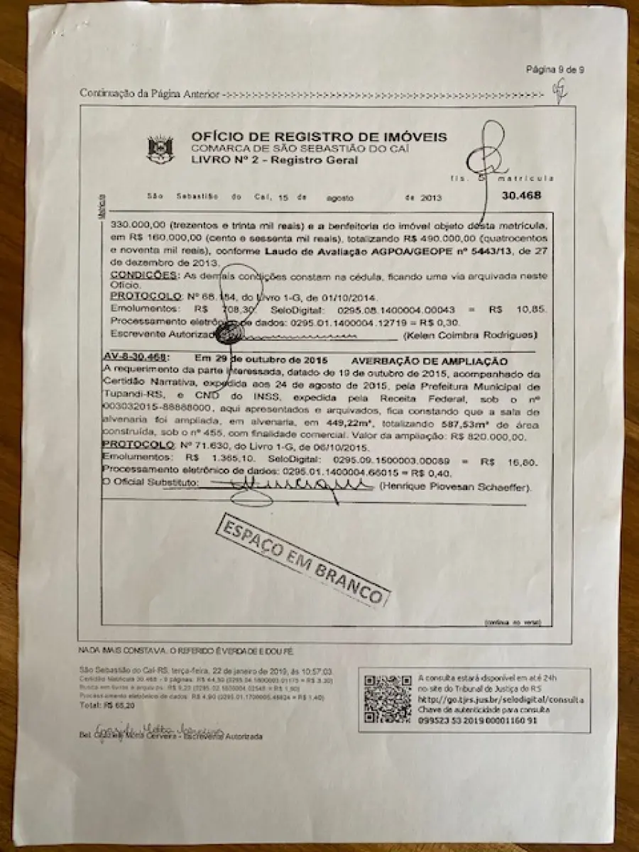 LOTE 001 - Imóvel urbano com área de 632,20 m2, Consta averbada a área de 587,53 m2, para fins comerciais