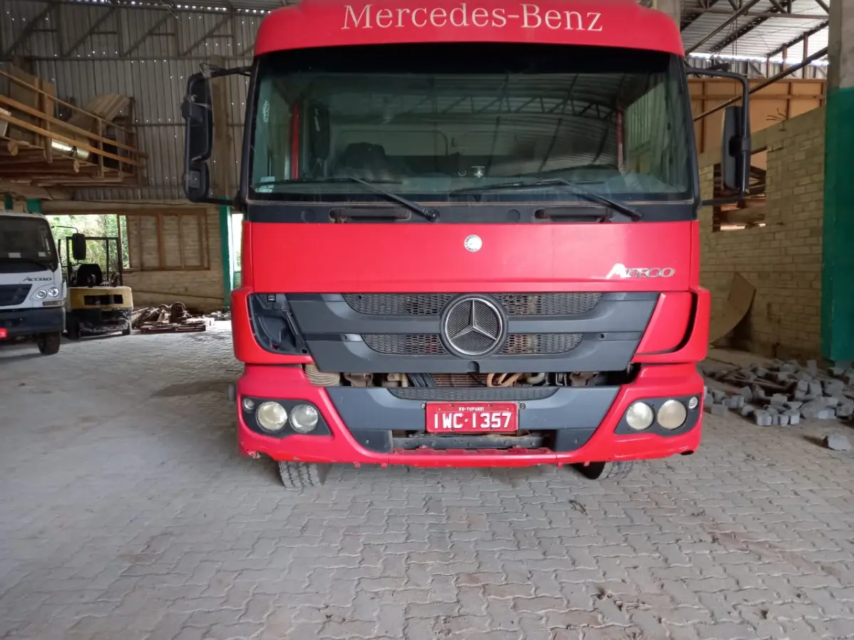 LOTE 048 - Atego 2429