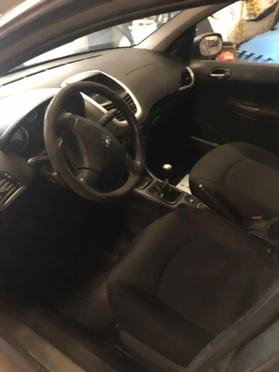 LOTE  - PEUGEOT 207 HR 2012