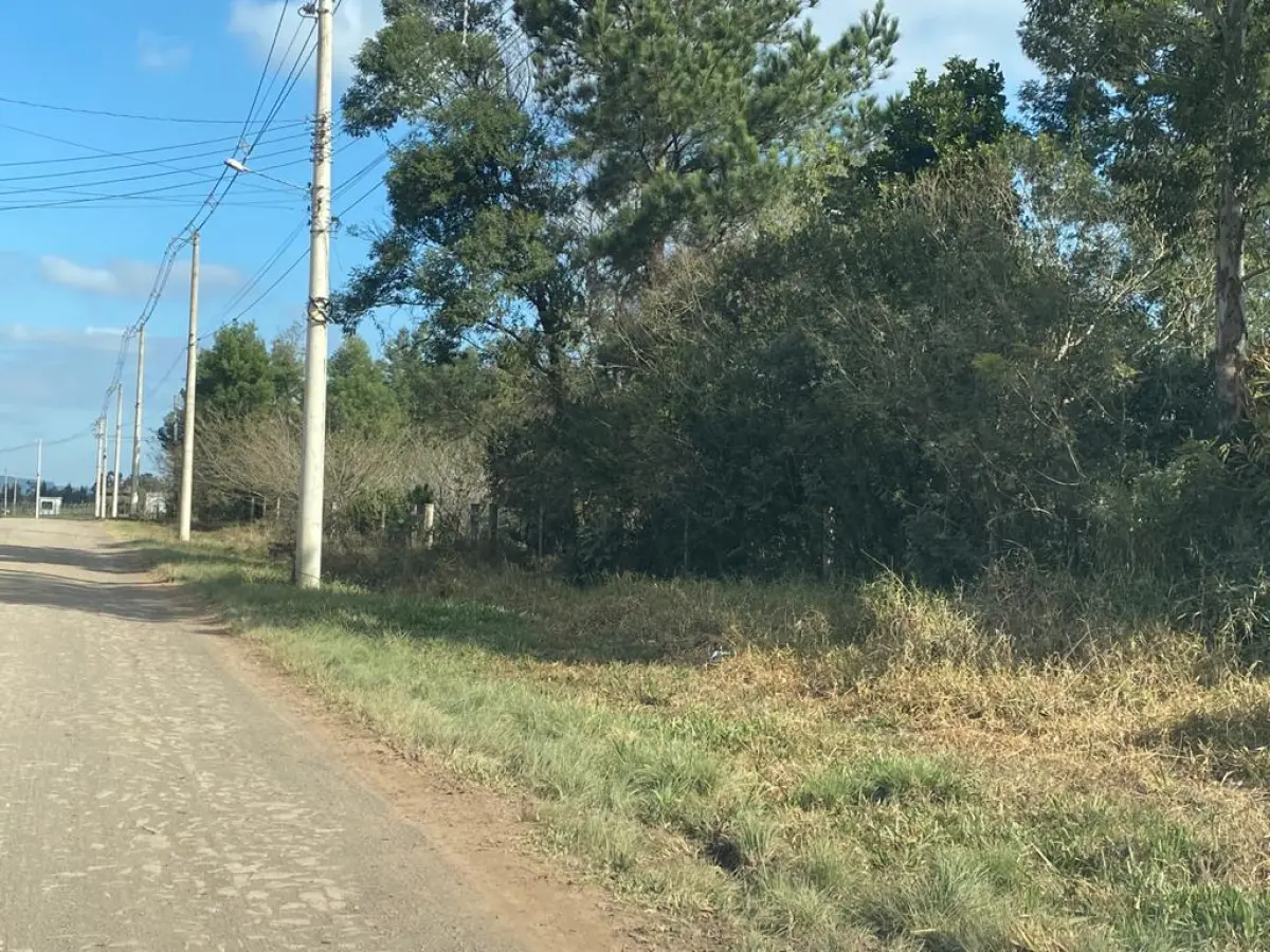 LOTE  - TERRENO NA ZONA URBANA DE ARARICÁ