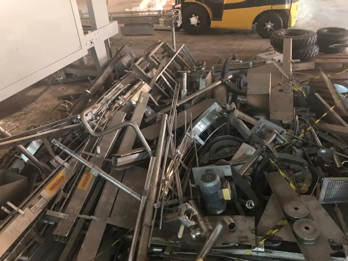 LOTE 2 - BENS MÓVEIS/EQUIPAMENTOS