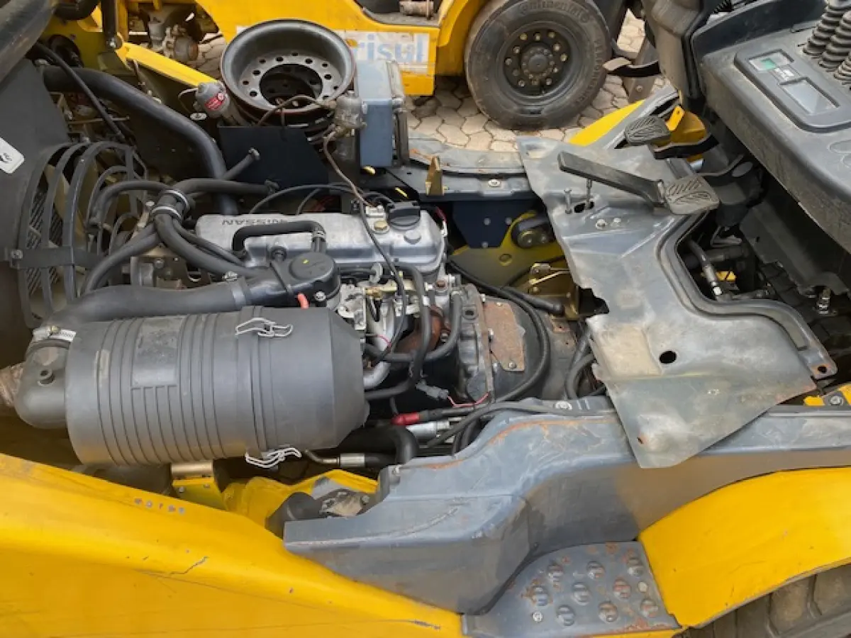 LOTE 001 - Empilhadeira Still CLX25