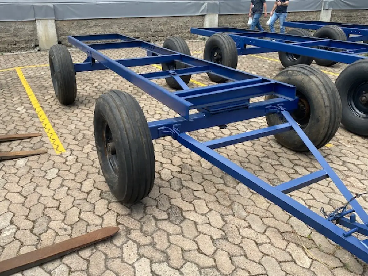 LOTE 007 - Reboques agrícolas