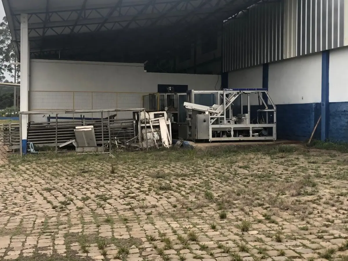 LOTE 2 - BENS MÓVEIS/EQUIPAMENTOS