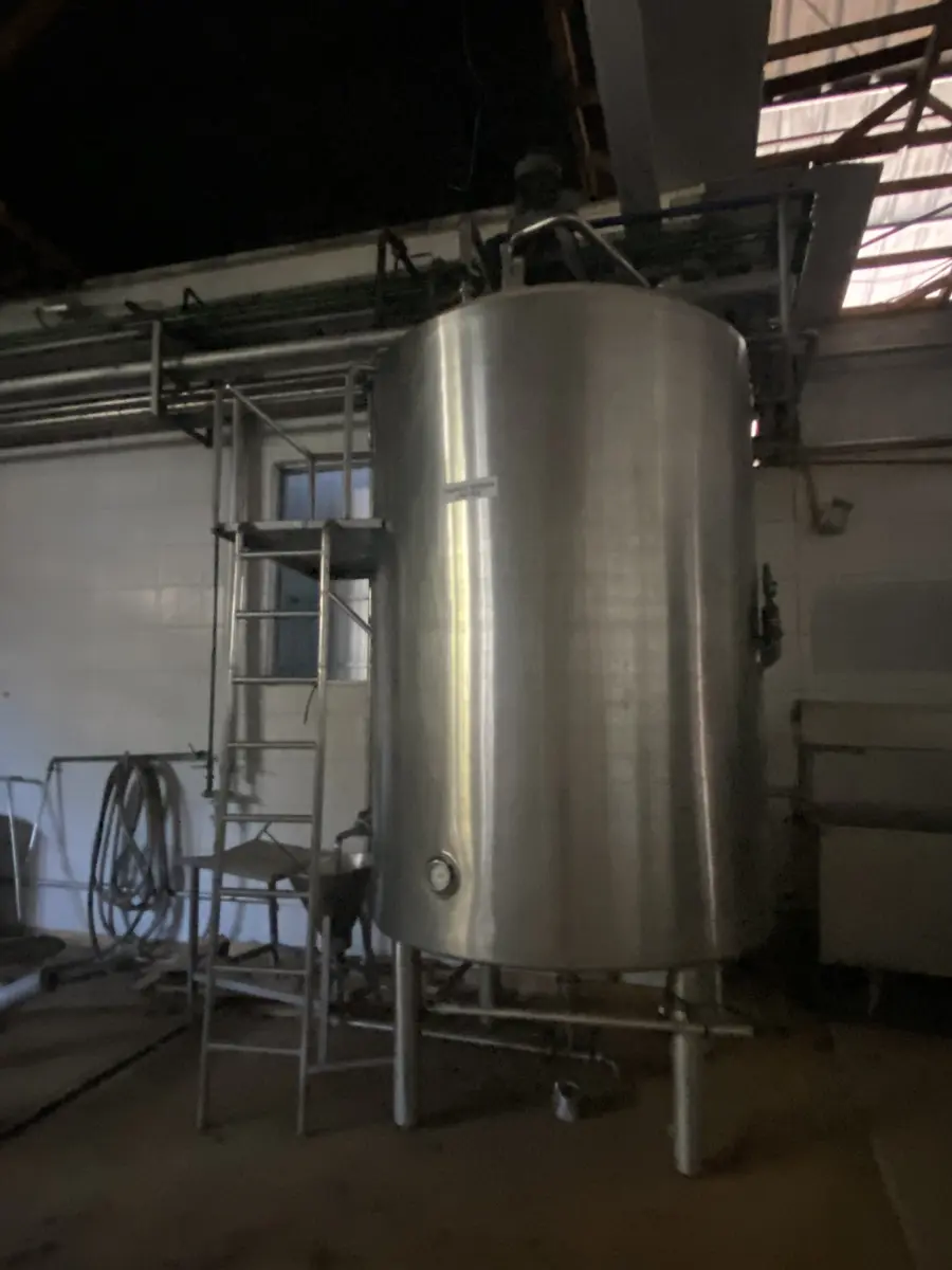 LOTE 003 - MÁQUINAS E BENS DO COMPLEXO