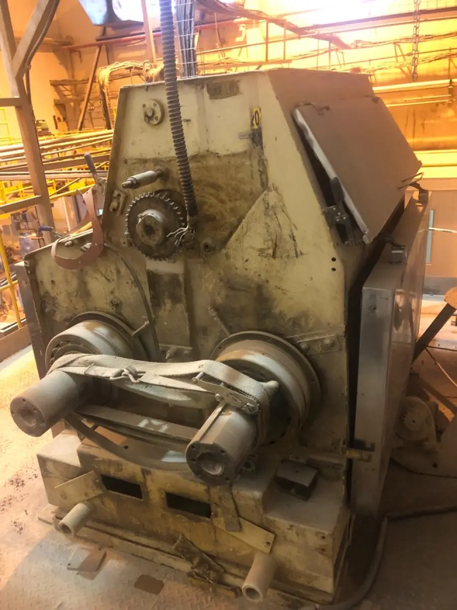 LOTE 053 - Laminador em mau estado