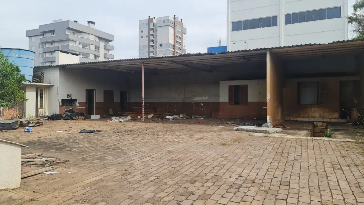 LOTE  - POSTO DE CONBUSTÍVEL NO CENTRO DE CASCA/RS