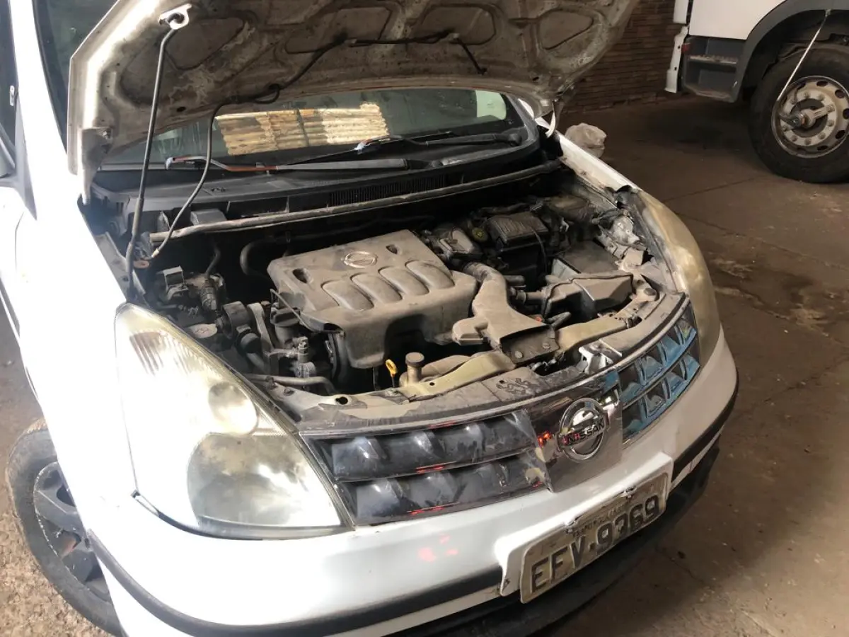 LOTE 000 - VEÍCULO NISSAN/LIVINA 10/11