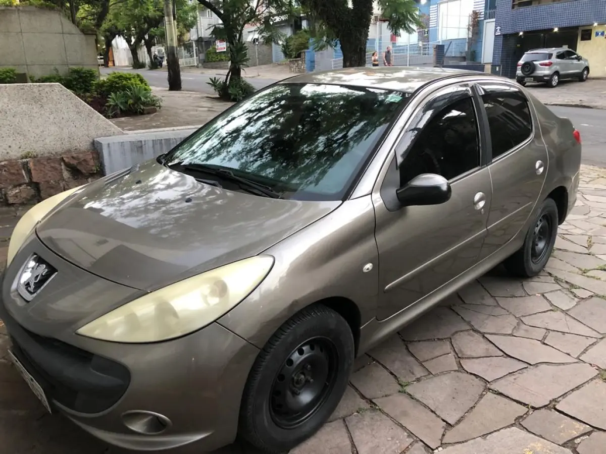 LOTE 000 - VEÍCULO PEUGEOT 207, 09/09