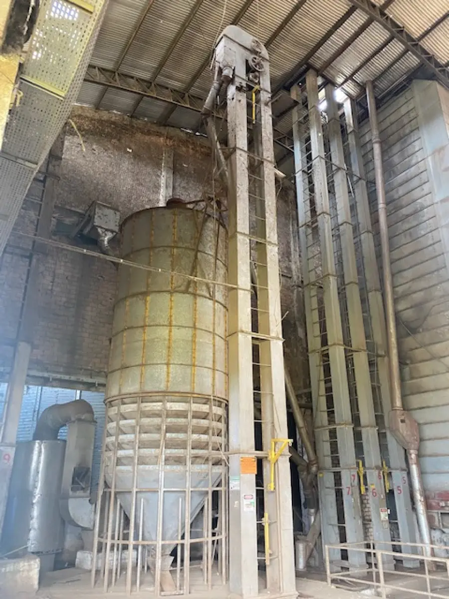 LOTE 1 - CACHOEIRA DO SUL - 5,5HA DE PLANTA INDUSTRIAL PARA GRÃOS NA BR