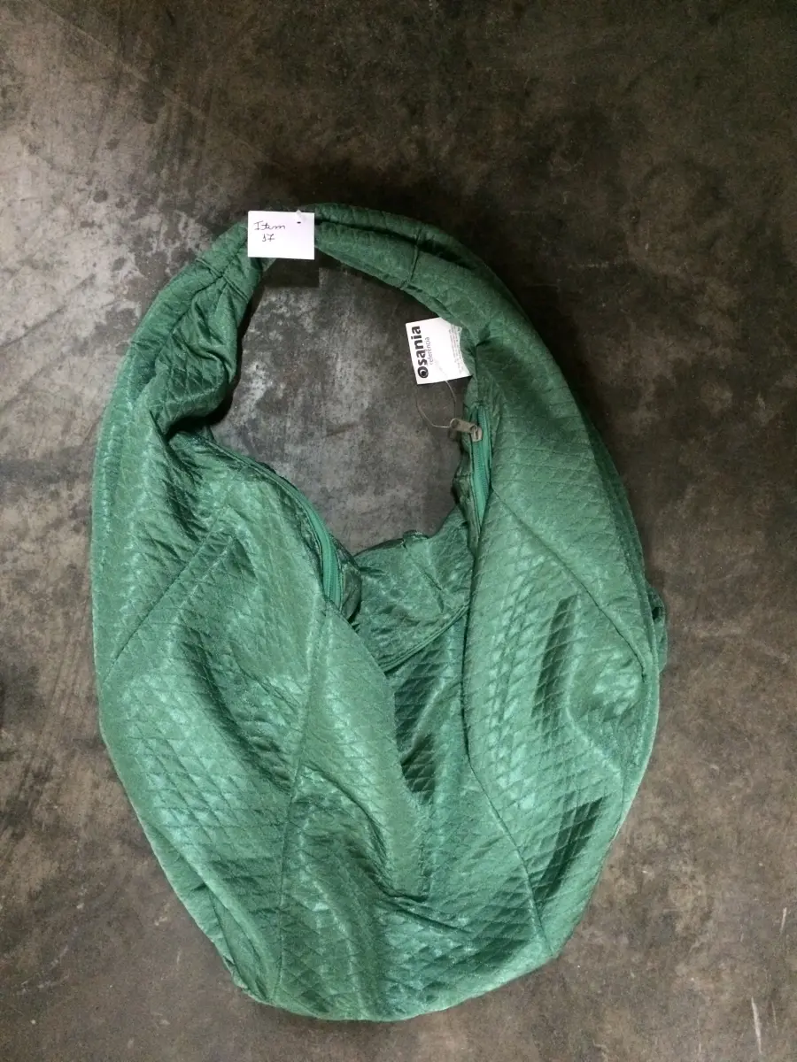 LOTE  - SAPATOS E BOLSAS FEMININOS