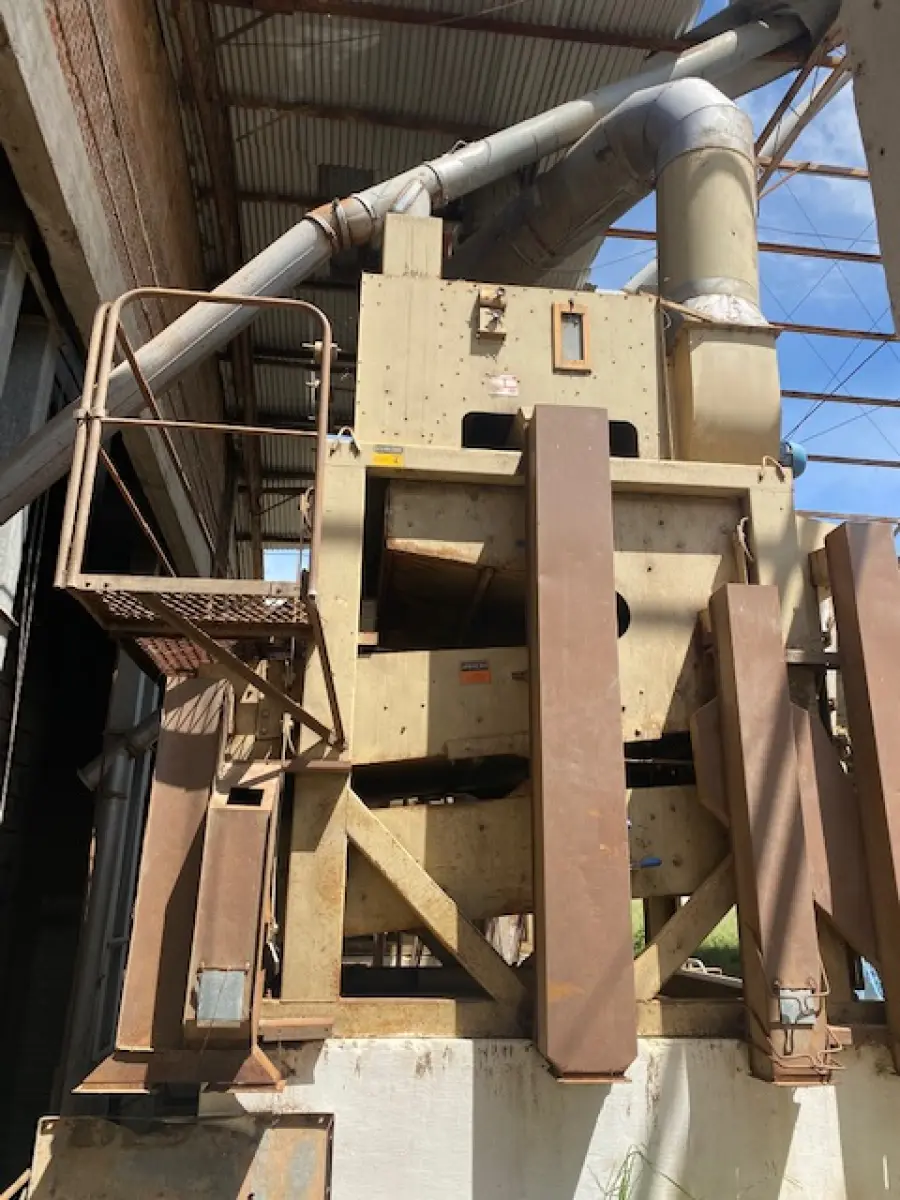 LOTE 1 - CACHOEIRA DO SUL - 5,5HA DE PLANTA INDUSTRIAL PARA GRÃOS NA BR