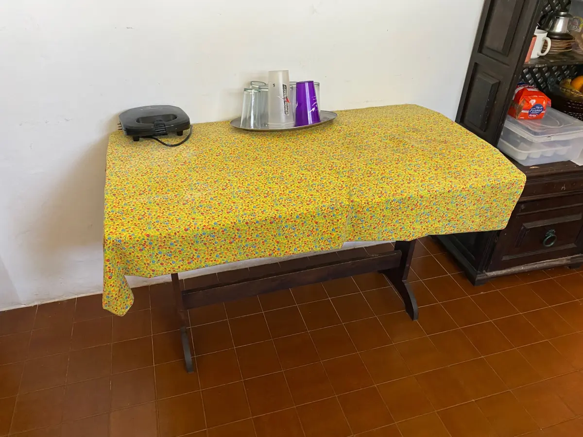 LOTE 2 - MÓVEIS DENTRO DA CASA