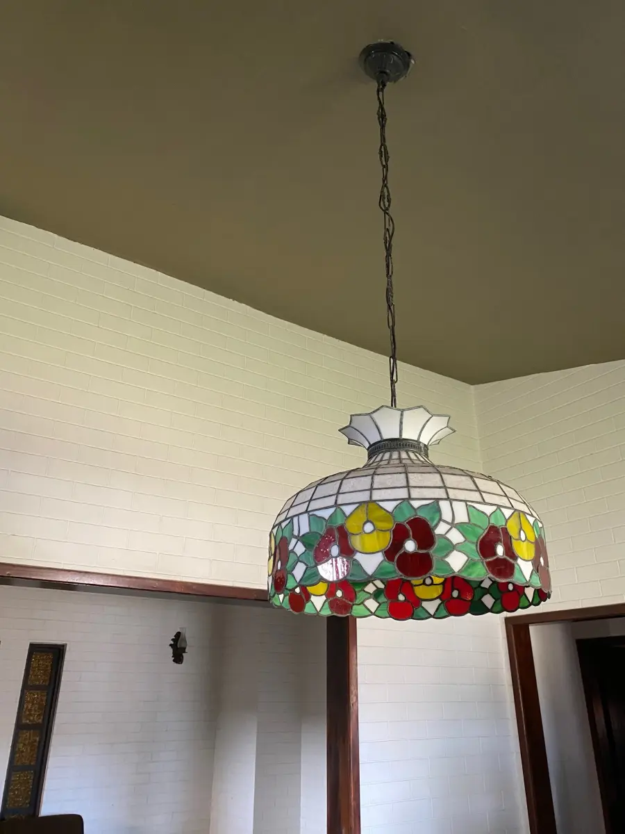 LOTE 2 - MÓVEIS DENTRO DA CASA