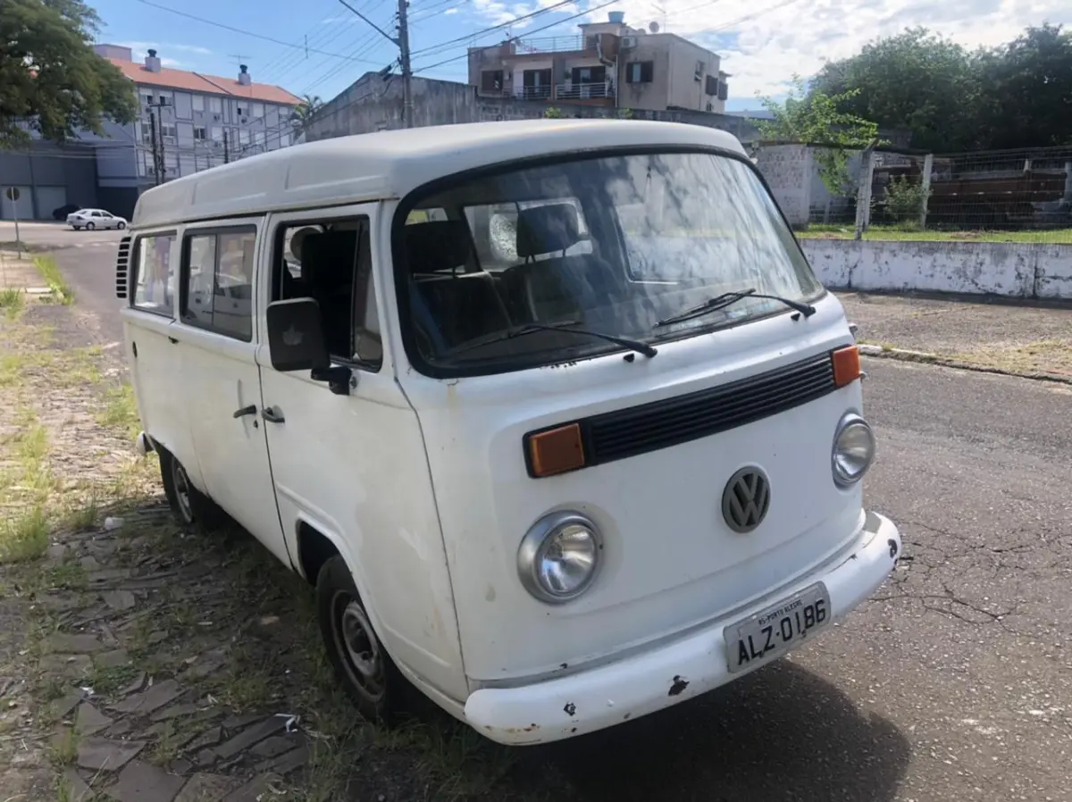 LOTE  - WV KOMBI 04/05