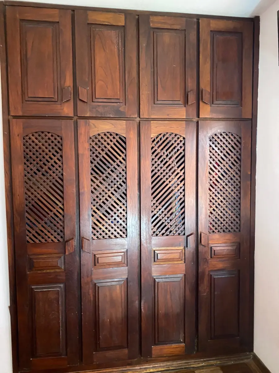 LOTE 2 - MÓVEIS DENTRO DA CASA