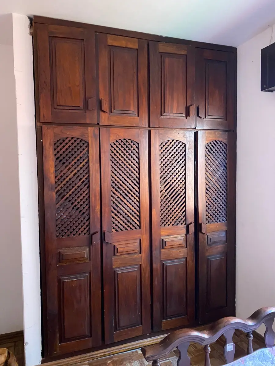 LOTE 2 - MÓVEIS DENTRO DA CASA