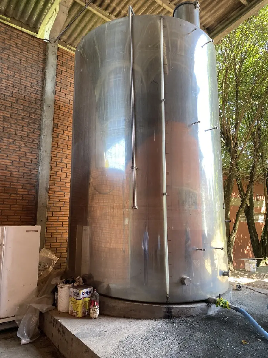 LOTE 001 - Tanques de extração de cor – Sistema de filtro à vácuo – Sistema de centrífuga e extração de óleo- Tanques de concentração – Câmara frigorífica – Tanque reservatório – etc