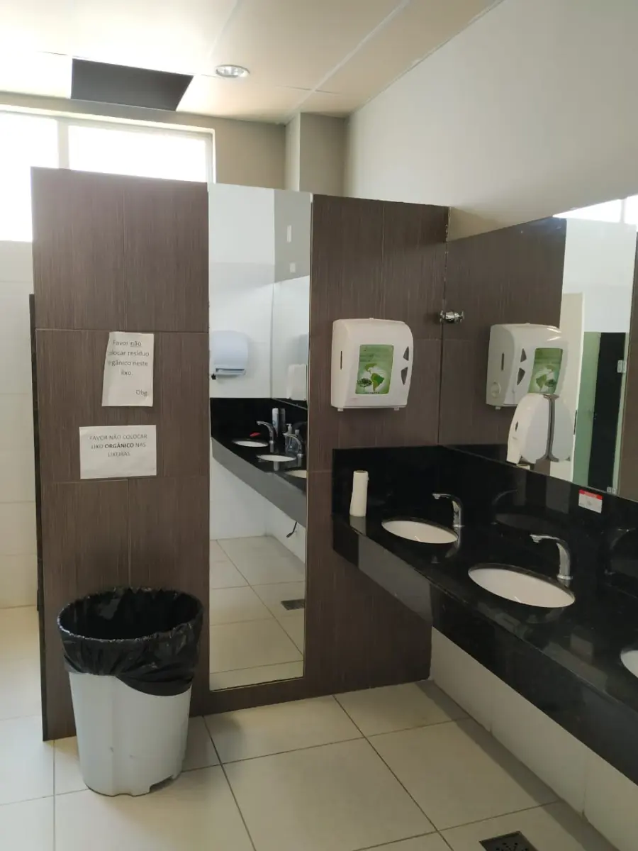 LOTE 001 - LOTE 1A STALKING HORSE. PRÉDIO E ALGUNS ITENS, ESCRITÓRIOS, REFEITÓRIO, AR CONDICIONADOS ETC