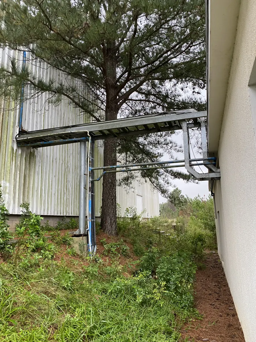 LOTE 001 - LOTE 1A STALKING HORSE. PRÉDIO E ALGUNS ITENS, ESCRITÓRIOS, REFEITÓRIO, AR CONDICIONADOS ETC