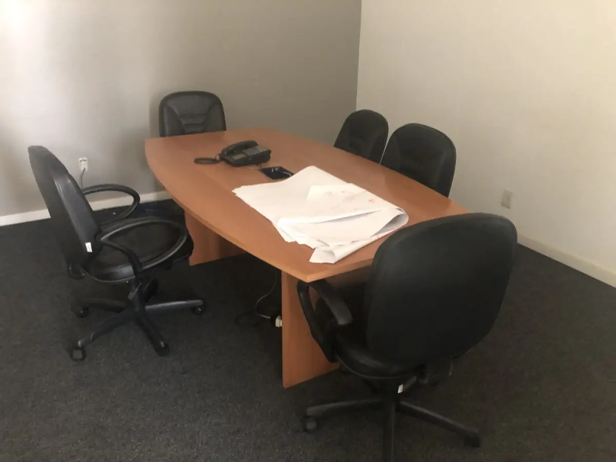 LOTE 001 - LOTE 1A STALKING HORSE. PRÉDIO E ALGUNS ITENS, ESCRITÓRIOS, REFEITÓRIO, AR CONDICIONADOS ETC