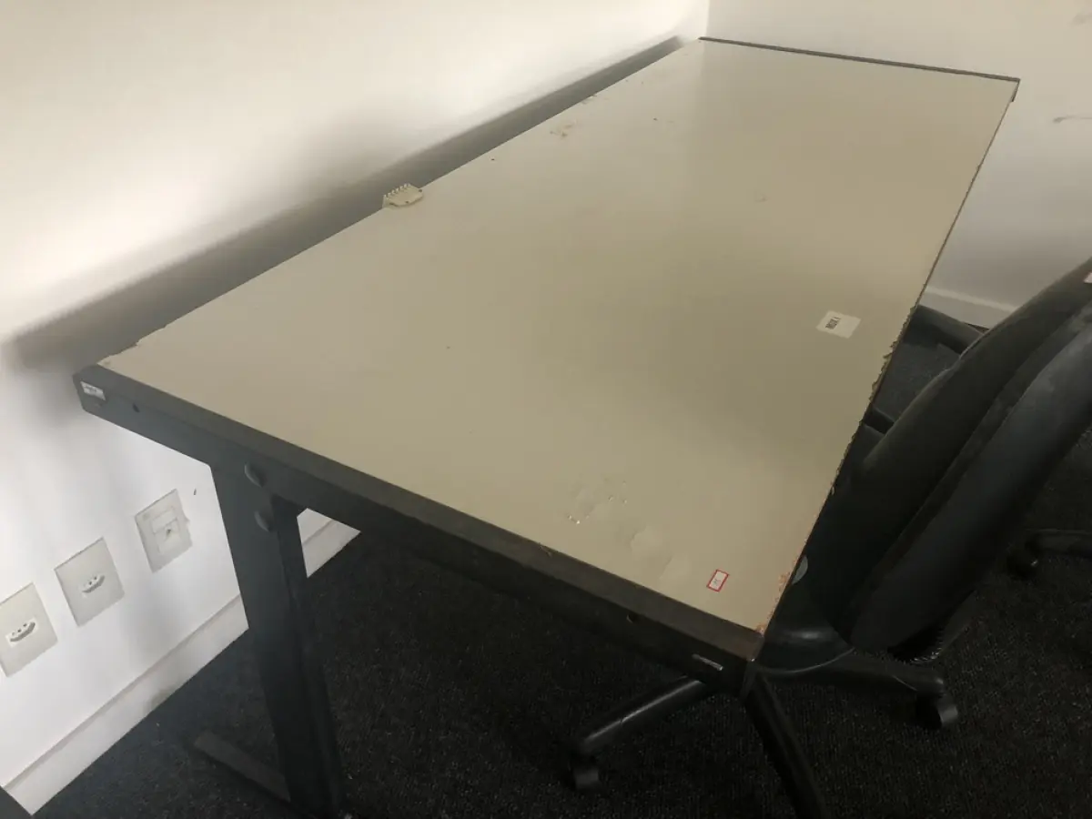 LOTE 001 - LOTE 1A STALKING HORSE. PRÉDIO E ALGUNS ITENS, ESCRITÓRIOS, REFEITÓRIO, AR CONDICIONADOS ETC