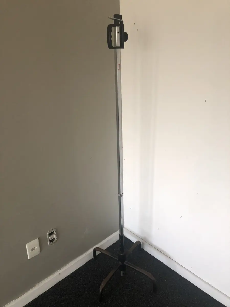 LOTE 001 - LOTE 1A STALKING HORSE. PRÉDIO E ALGUNS ITENS, ESCRITÓRIOS, REFEITÓRIO, AR CONDICIONADOS ETC