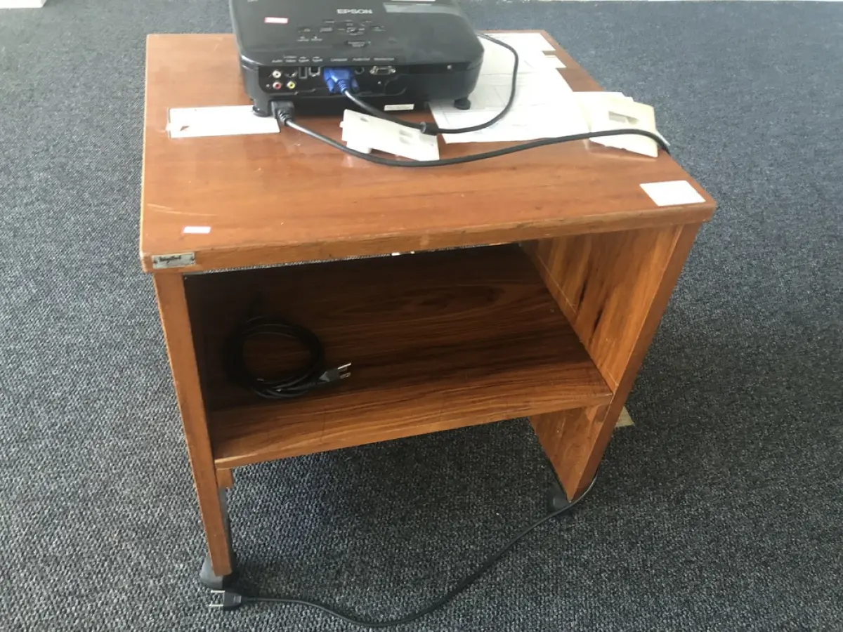 LOTE 001 - LOTE 1A STALKING HORSE. PRÉDIO E ALGUNS ITENS, ESCRITÓRIOS, REFEITÓRIO, AR CONDICIONADOS ETC