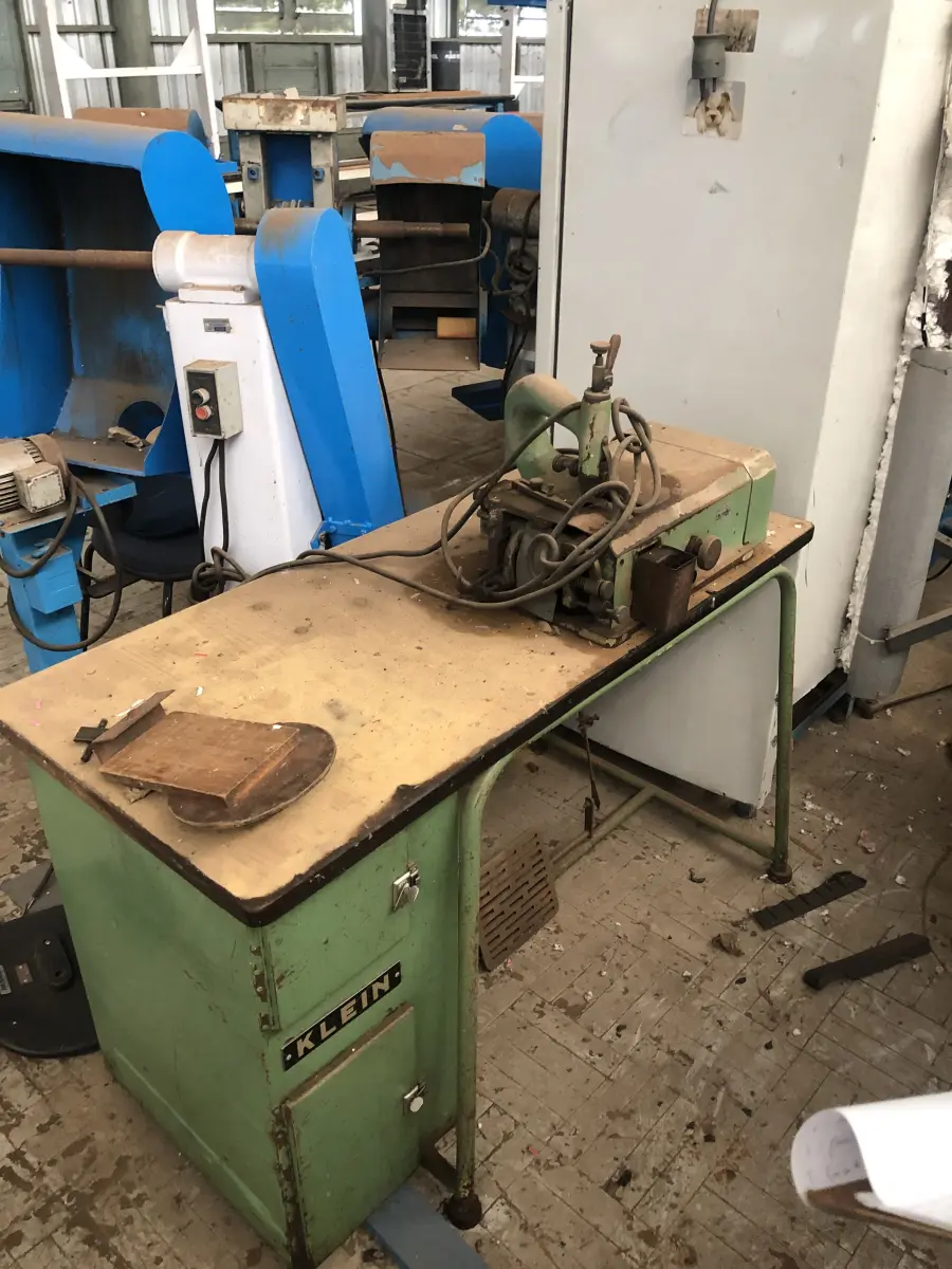 LOTE 025 - chanfradeira Klein