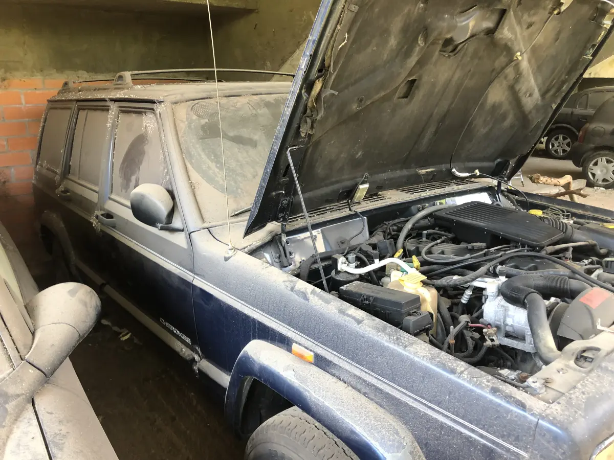 LOTE 007 - Jeep Cherokee Sport c/GNV (verificar documento) pl.DDO0868 2000/2000