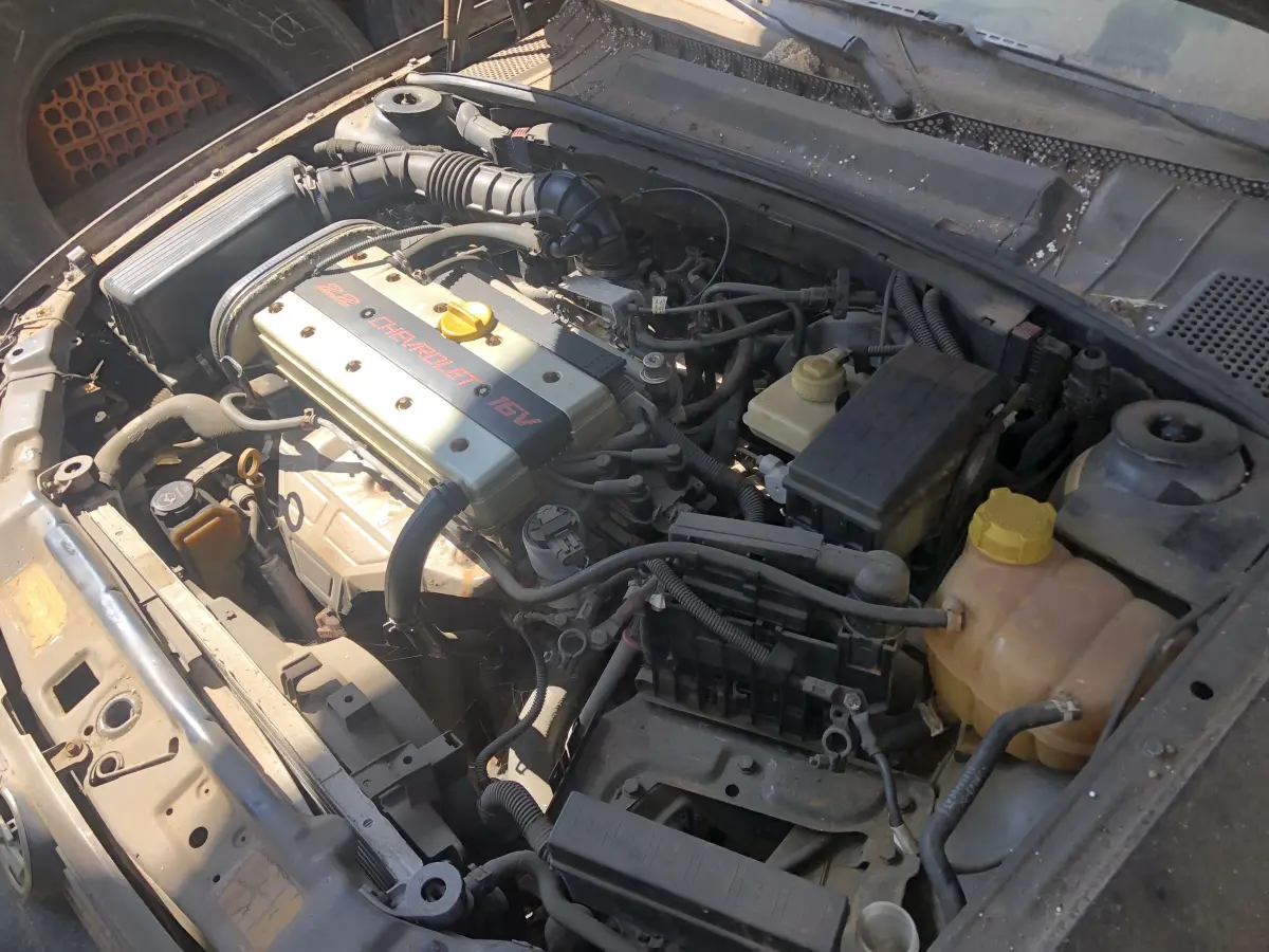 LOTE 006 - GM Vectra sedan cd pl. EZG2266  03/04