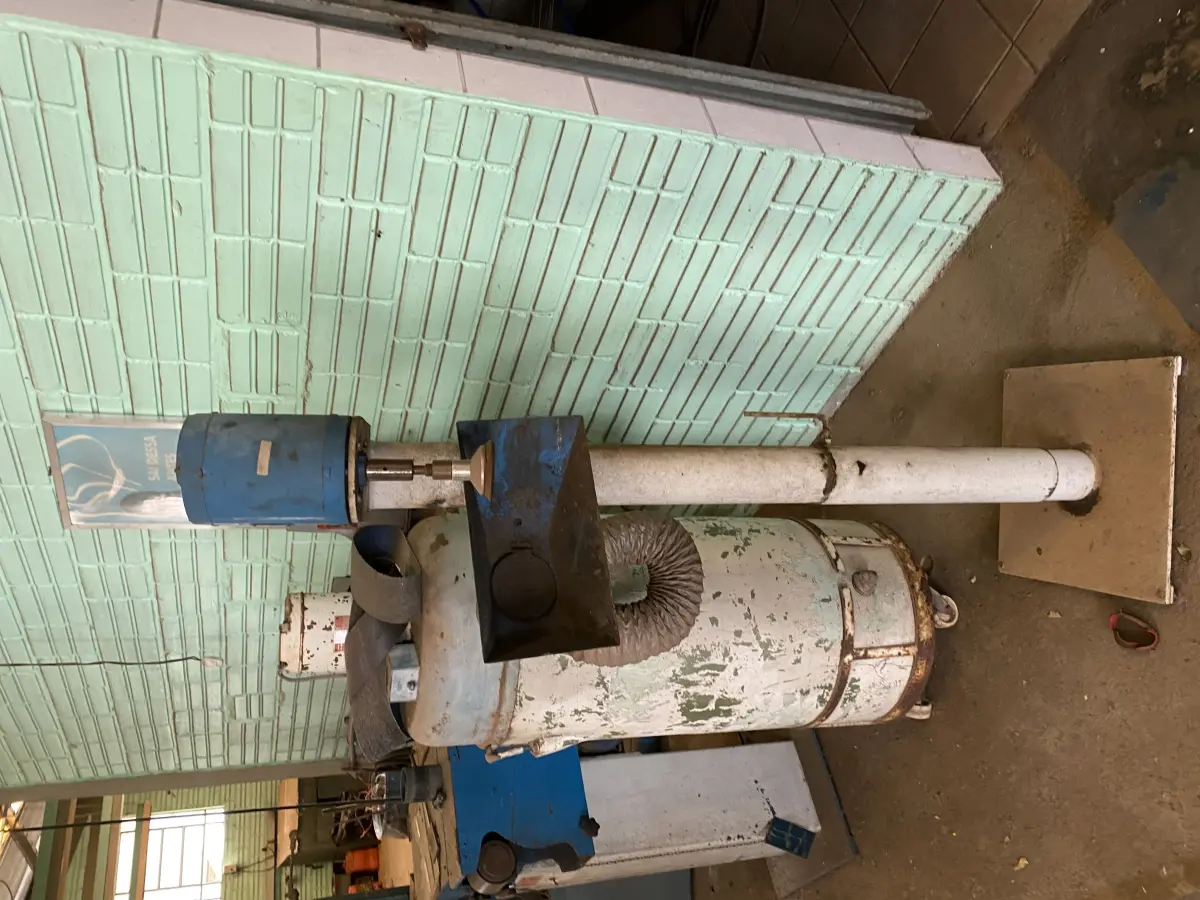 LOTE 471 - Lixadeira boneca, lixadeira dupla e coletor de pó