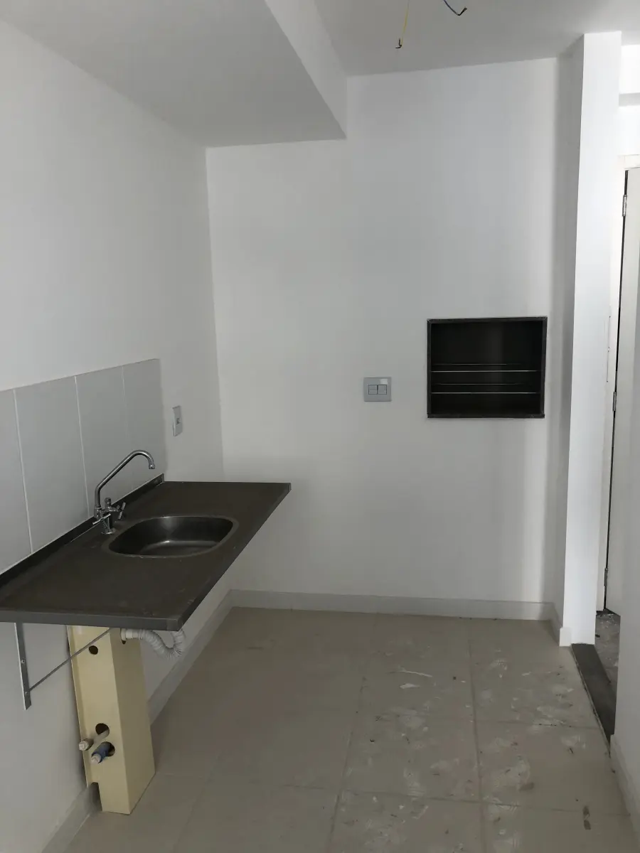 LOTE 002 - Direitos e ações do apto 1103, no setor condominial Gran Vista, do Cond. Res. Liberdade I