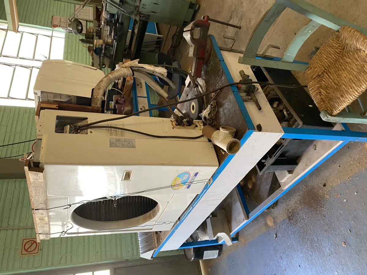 LOTE 465 - Sucata de ar condionado