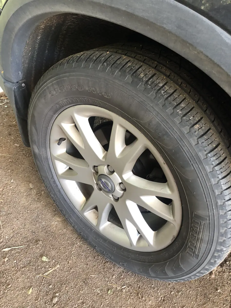 LOTE 003 - Volvo XC90 V8 AWD placa DOS7772 06/07