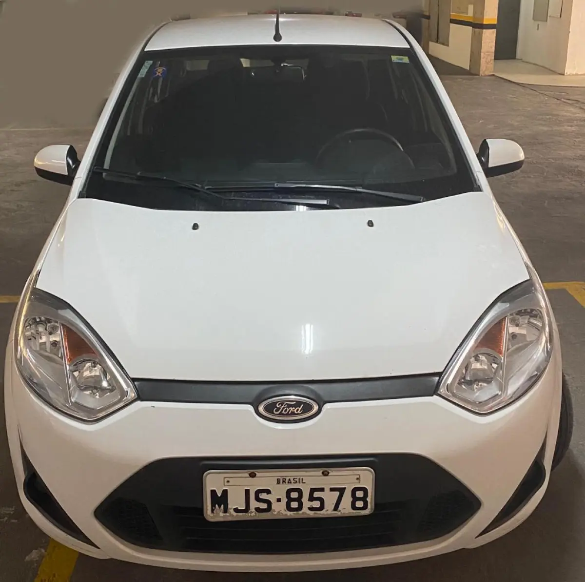LOTE 001 - Ford, Fiesta Sedan 1.6 Flex, Ano e Modelo 2011/2012
