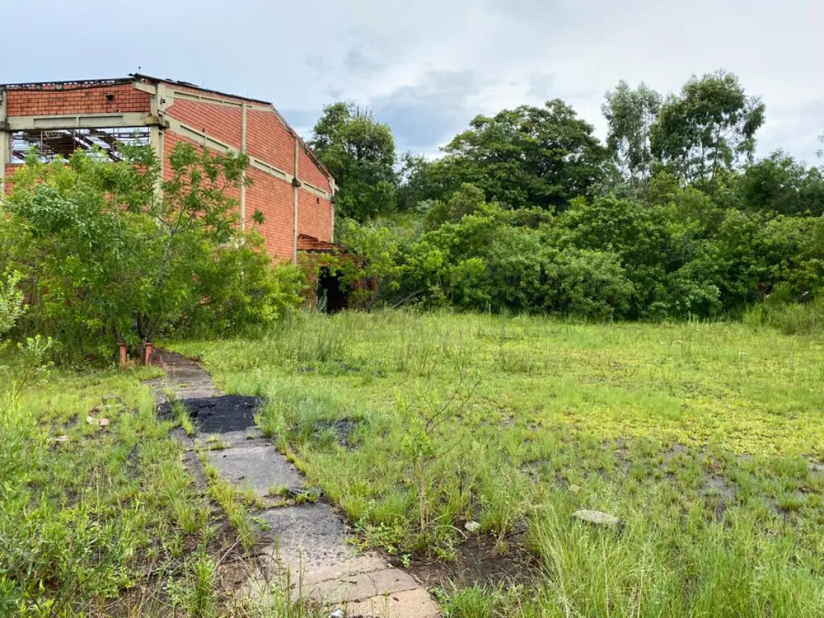 LOTE 000 - IMÓVEL GRANDE C. ÁREA 46.000M2 – 2 FRENTES PARA ESTRADAS ASFALTADAS NA ZONA INDUSTRIAL DE TRIUNFO