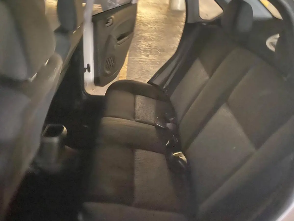 LOTE 001 - Ford, Fiesta Sedan 1.6 Flex, Ano e Modelo 2011/2012