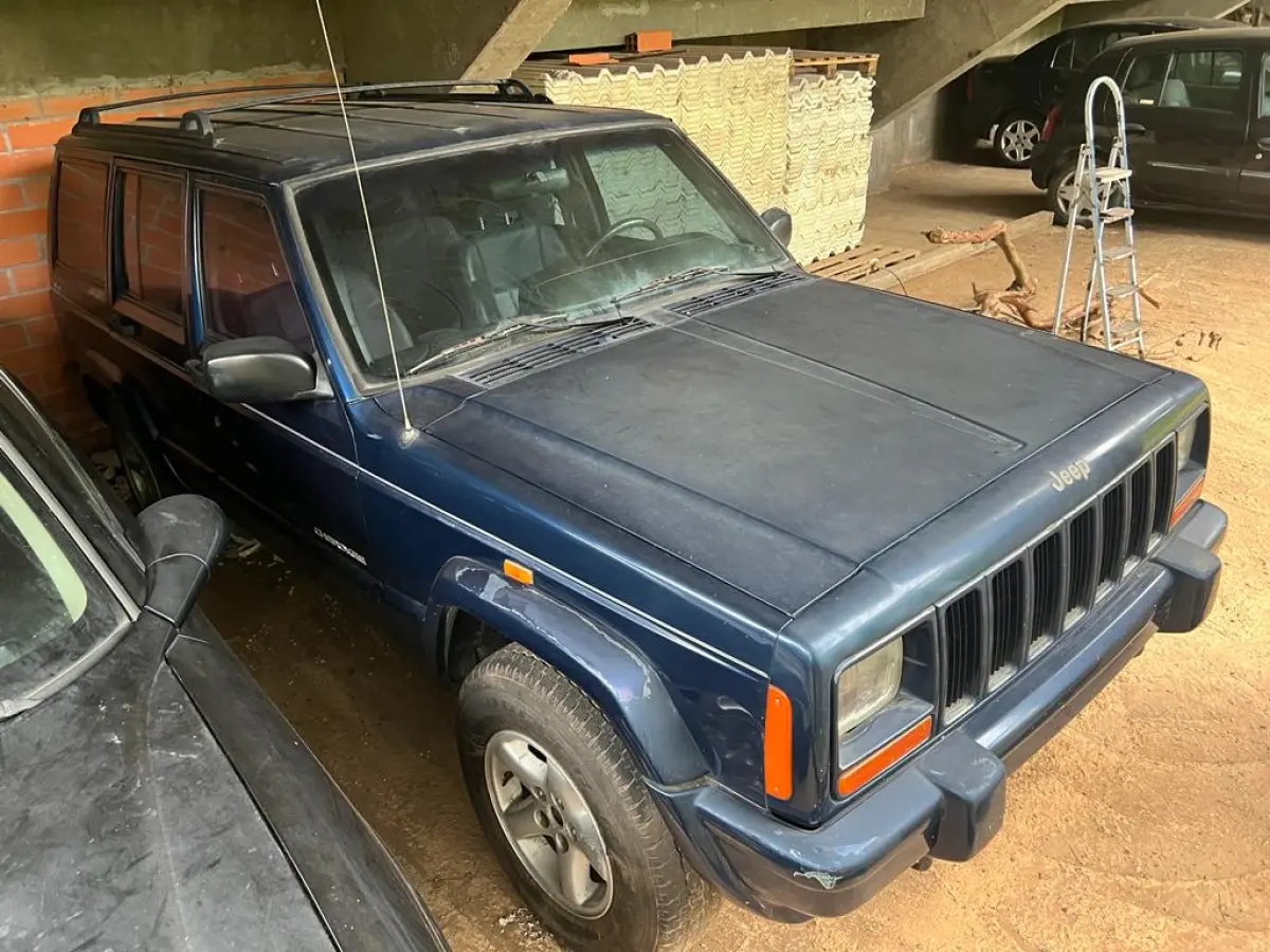 LOTE 007 - Jeep Cherokee Sport c/GNV (verificar documento) pl.DDO0868 2000/2000