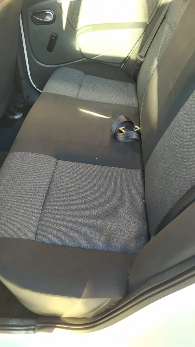 LOTE 001 - RENAULT Logan 2013  Expression  1.6 completo