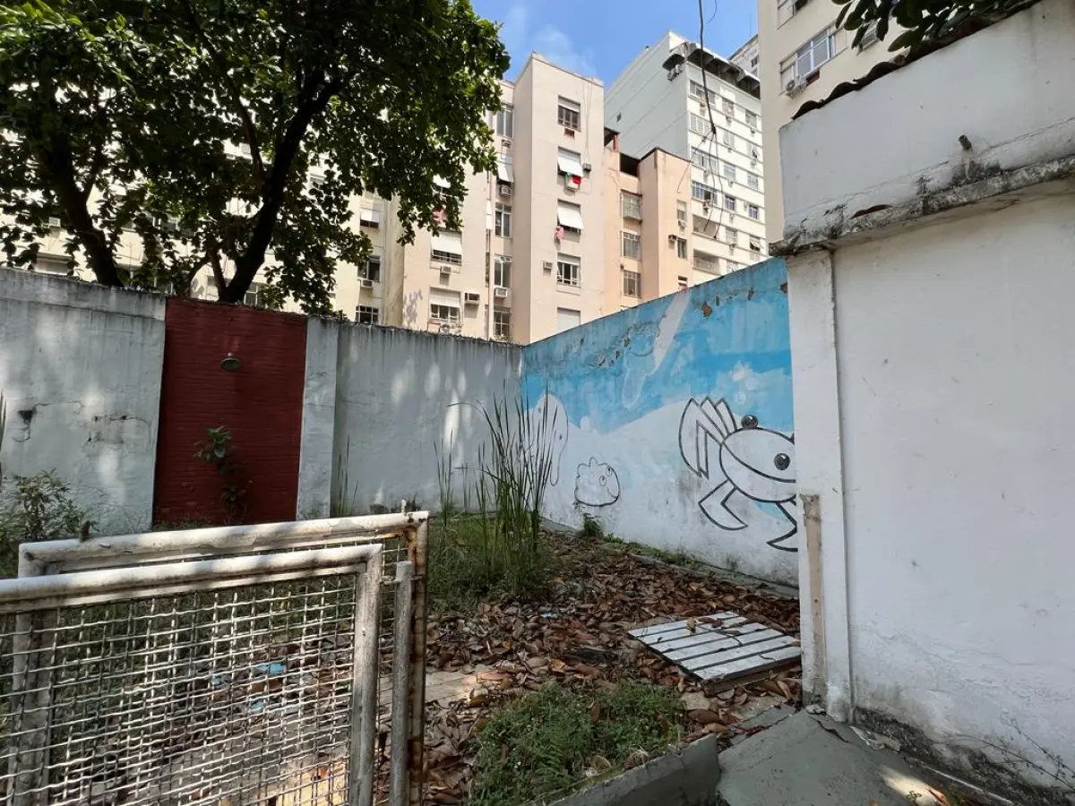 LOTE 001 - ÚNICA GRANDE ÁREA À VENDA EM TODO O BAIRRO DO FLAMENGO/RJ > 13.900m2 DE TERRENO E 23.475M2 CONSTRUÍDOS