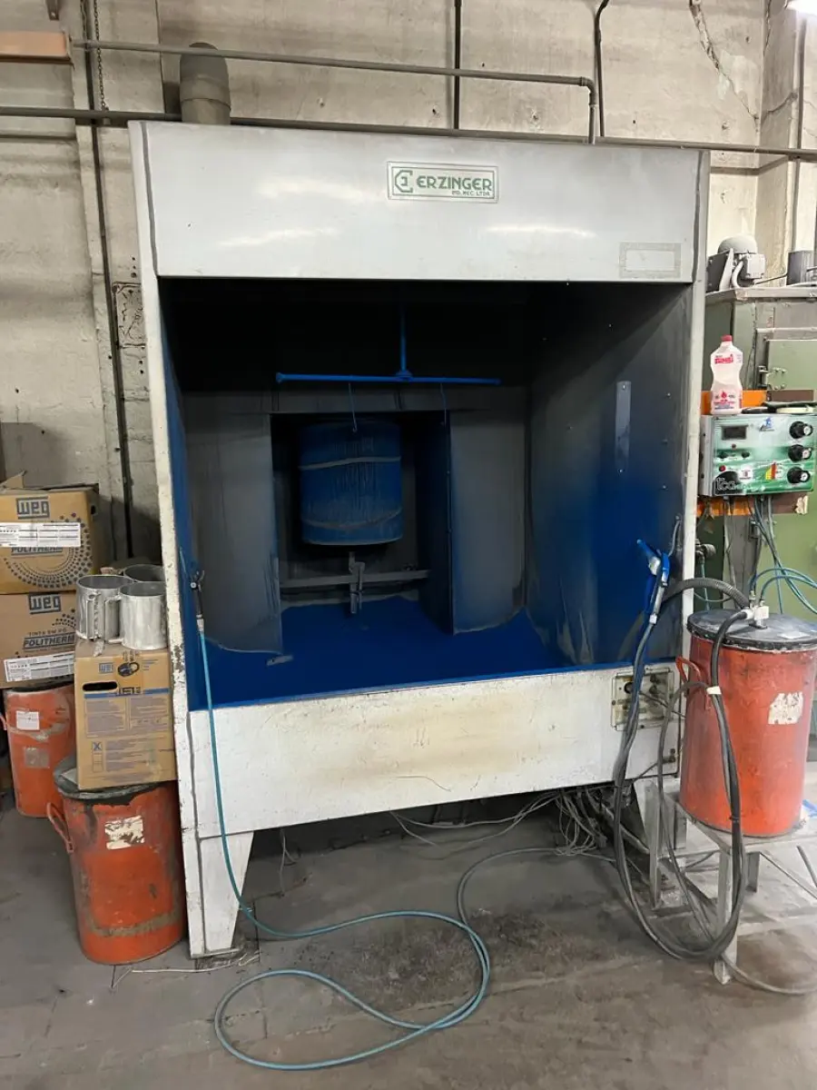 LOTE 073 - cabine de pintura Erzinger