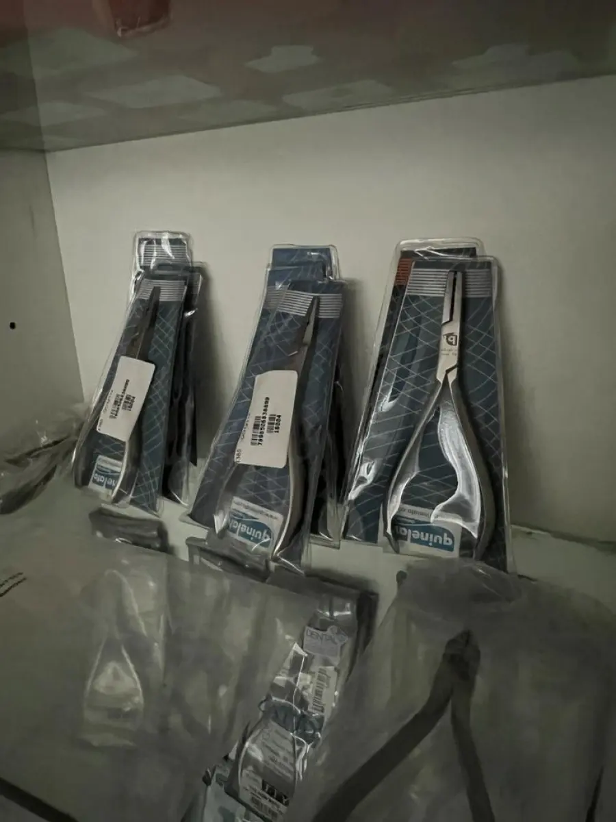 LOTE 000 - PRODUTOS ODONTOLÓGICOS