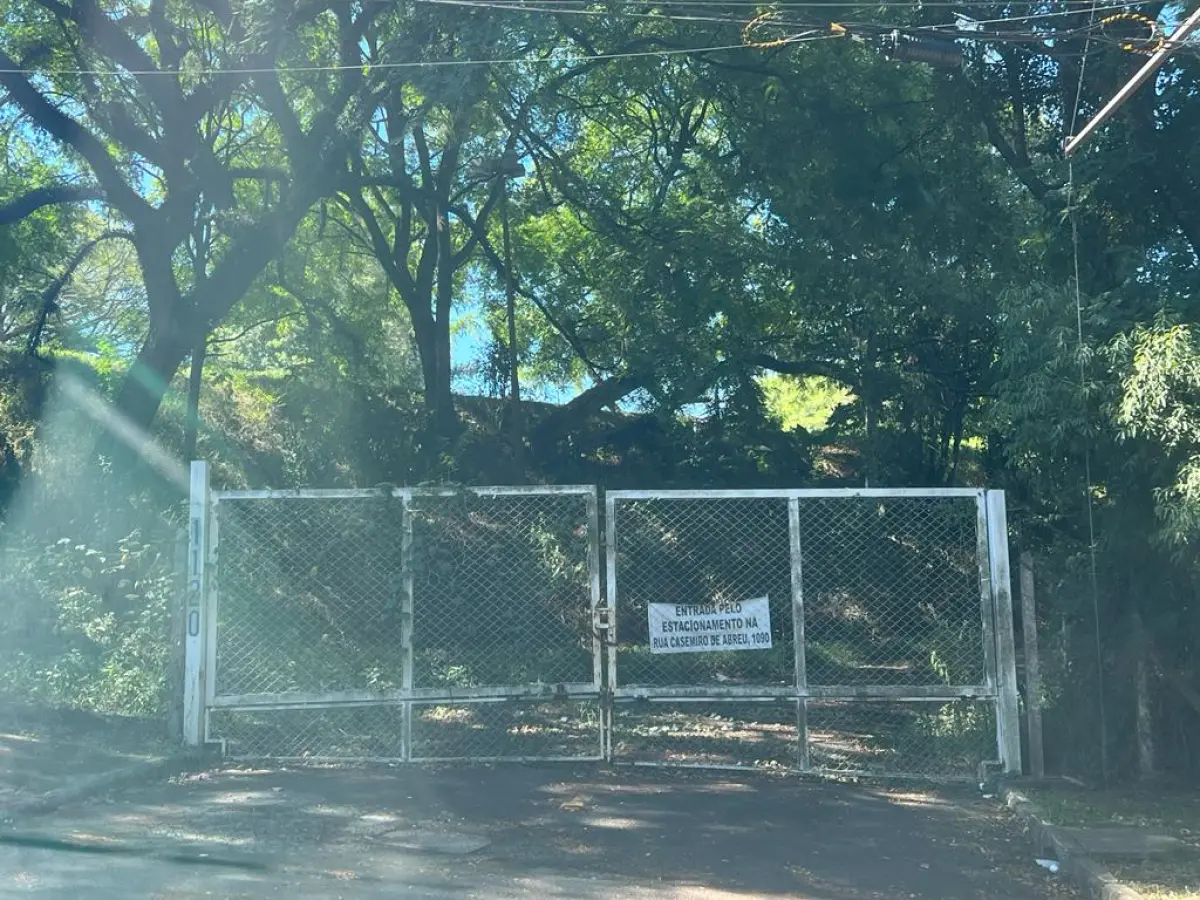 LOTE 001 - GRANDE IMÓVEL COM 46.624,57M2  PODENDO USAR 31.863,57m² NA RUA CEL JOAQUIM PEDRO SALGADO 80, PORTO ALEGRE (ver área aproveitavel)l)