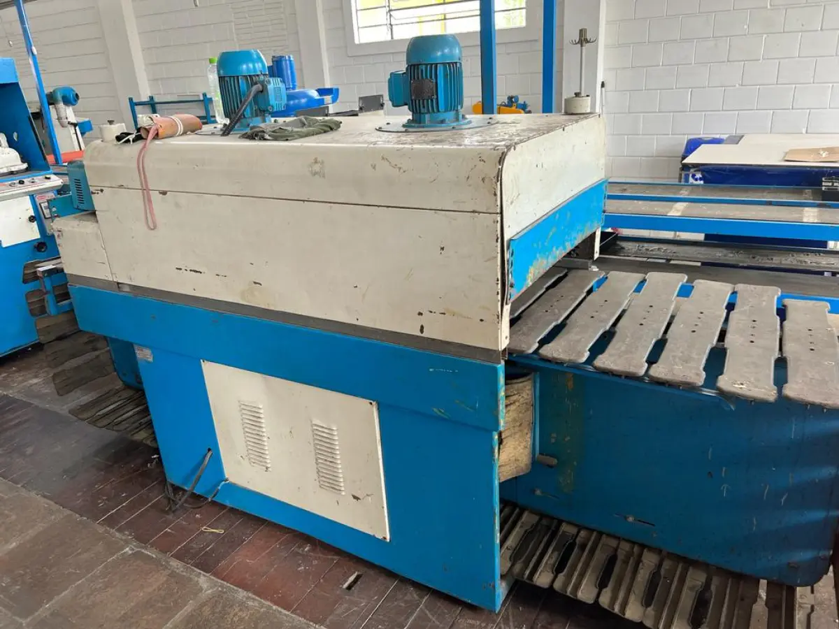 LOTE 053 - forno gelado Master