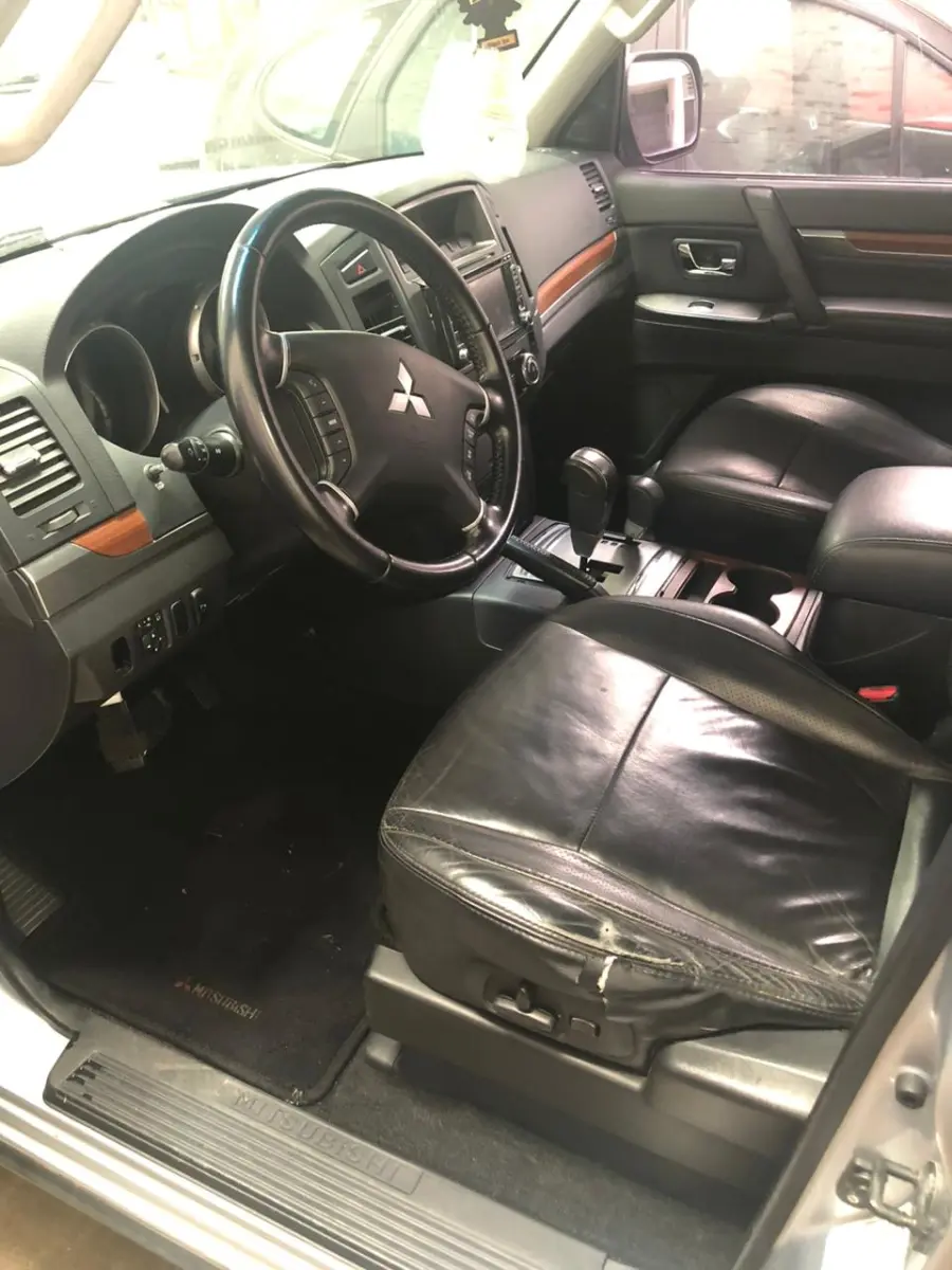 LOTE 000 - Pajero HPE 3.8 G 2007/2008, cor: prata.