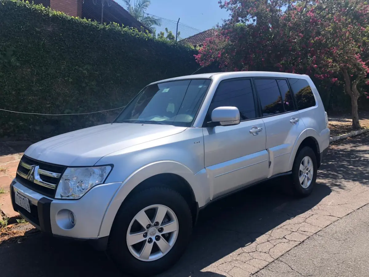 LOTE 000 - Pajero HPE 3.8 G 2007/2008, cor: prata.