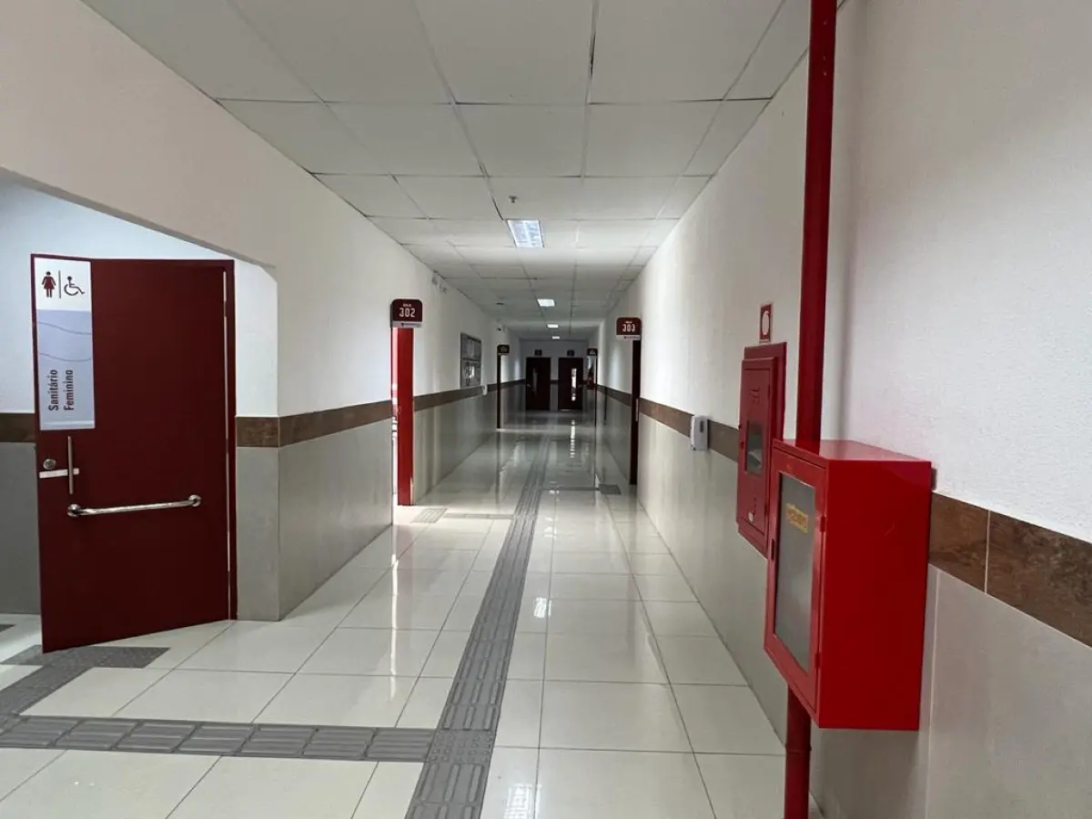 LOTE 001 - ÚNICA GRANDE ÁREA À VENDA EM TODO O BAIRRO DO FLAMENGO/RJ > 13.900m2 DE TERRENO E 23.475M2 CONSTRUÍDOS