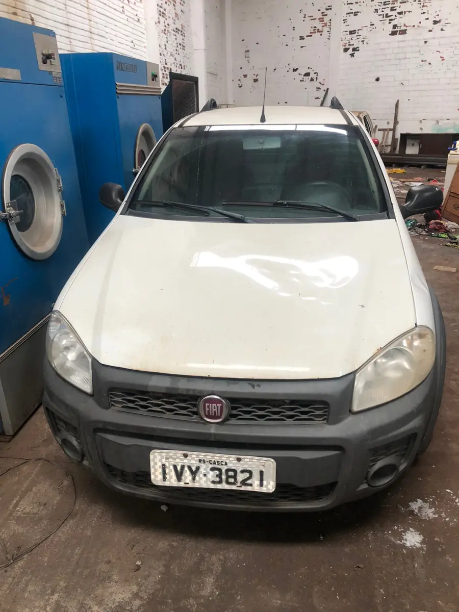 LOTE 000 - FIAT/STRADA WORKING, COR BRANCA, ANO 14/15