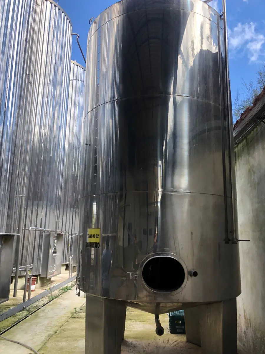 LOTE 000 - SILOS DE INOX – CALDEIRAS – TANQUES 100MIL L – BALANÇA RODOVIÁRIA – RESERVATÓRIO DE ÁGUA – UNO MILLE 95/96